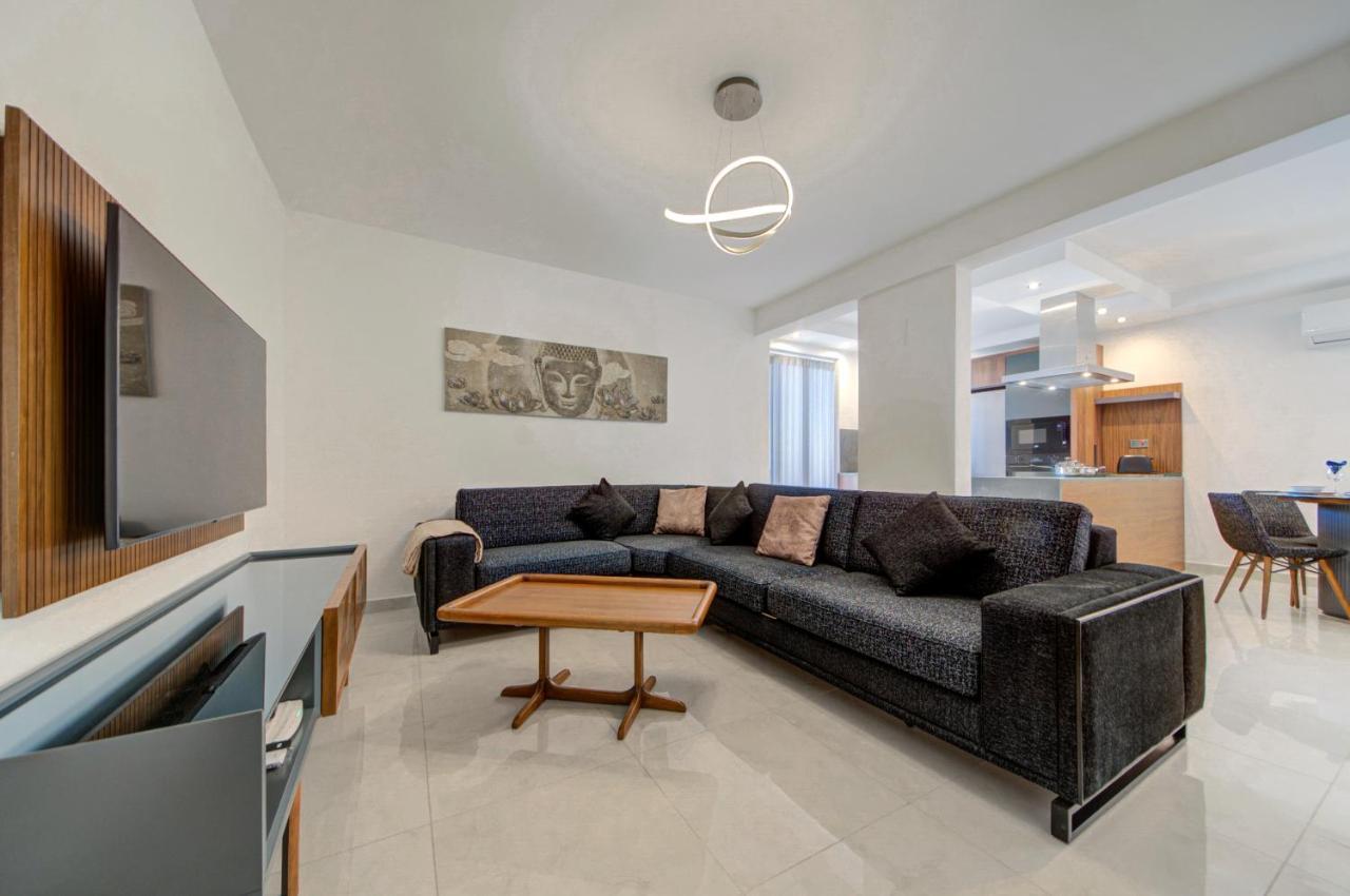 Central Apartments St. Paul's Bay Bagian luar foto