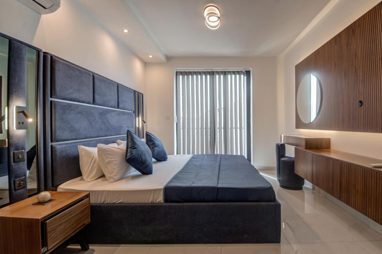 Central Apartments St. Paul's Bay Bagian luar foto