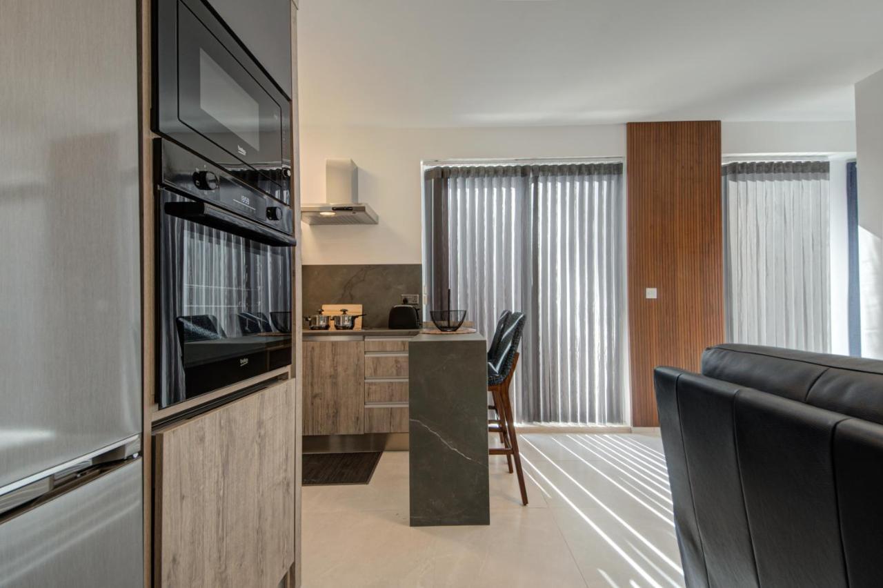 Central Apartments St. Paul's Bay Bagian luar foto