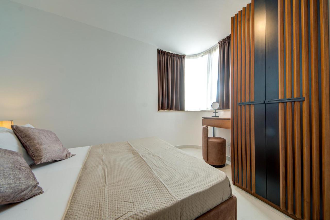 Central Apartments St. Paul's Bay Bagian luar foto
