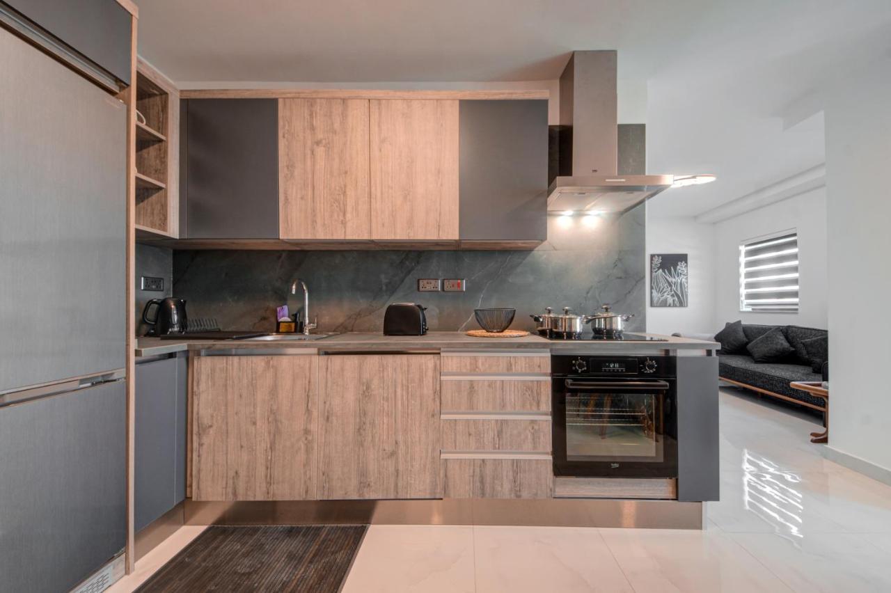 Central Apartments St. Paul's Bay Bagian luar foto