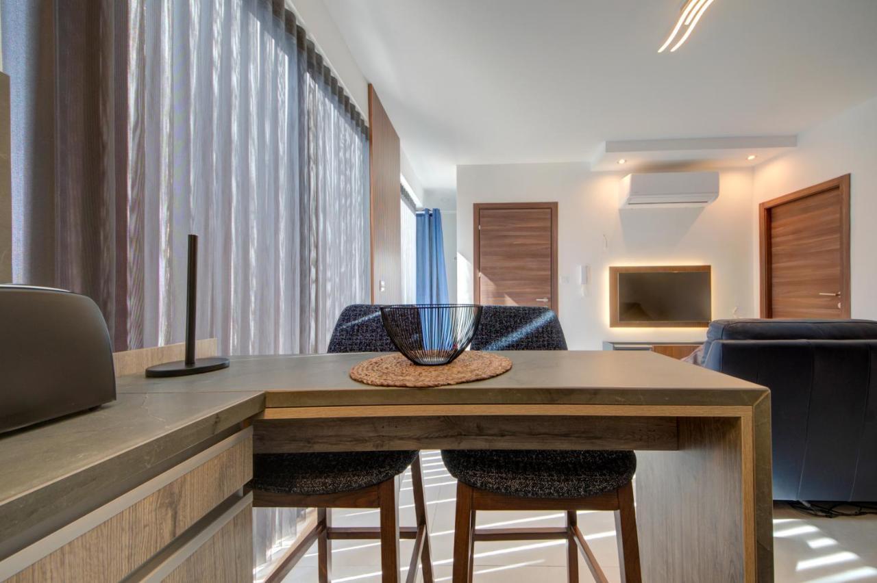 Central Apartments St. Paul's Bay Bagian luar foto