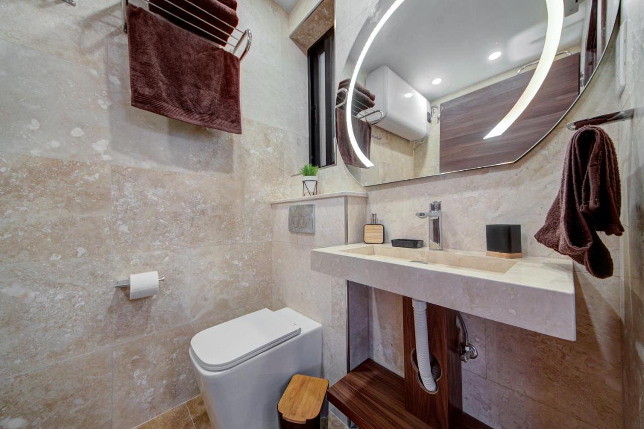 Central Apartments St. Paul's Bay Bagian luar foto